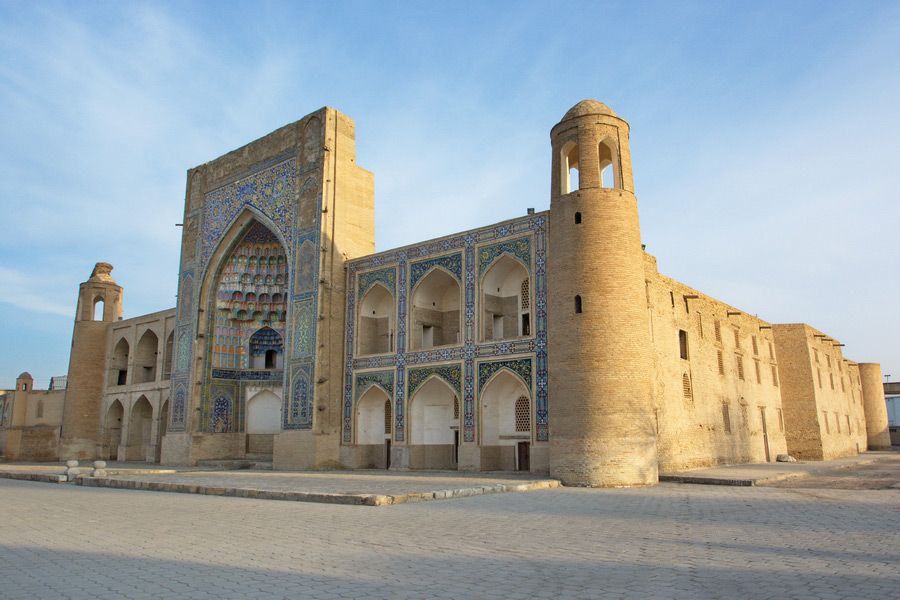 Abdullaziz Khan Madrassa 2